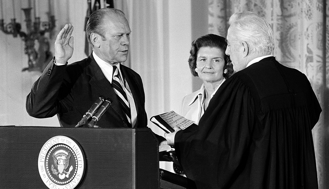 item 23 of Gallery image - Gerald R. Ford is sworn in as president (1974) 
