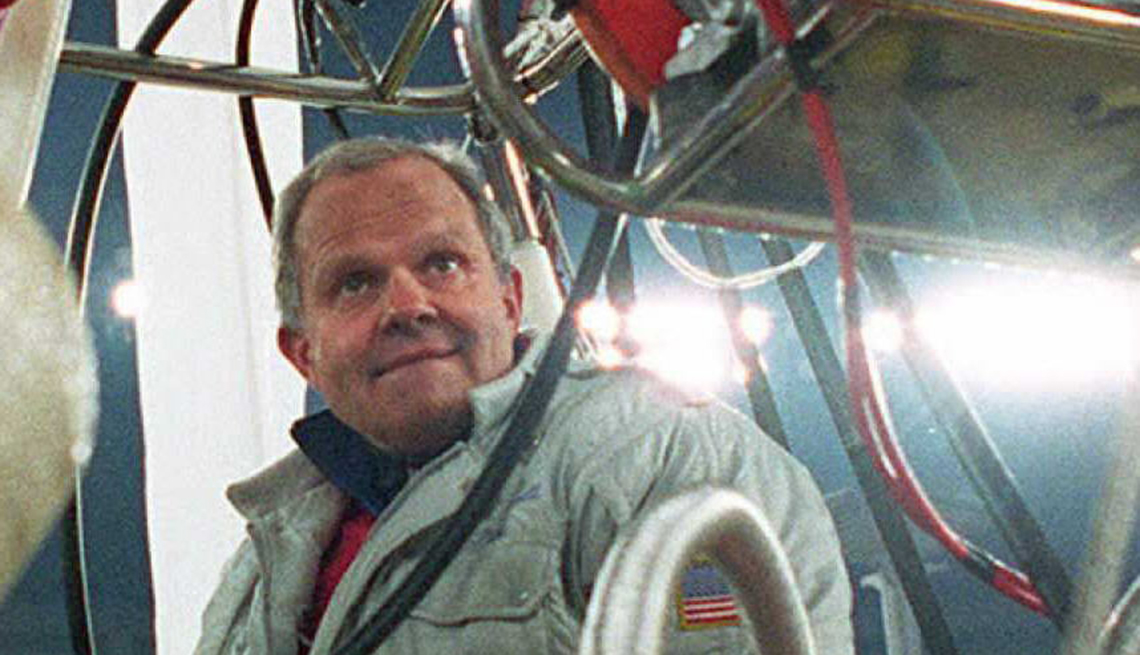 item 8 of Gallery image - steve fossett watching the burner as it inflates his hot air balloon