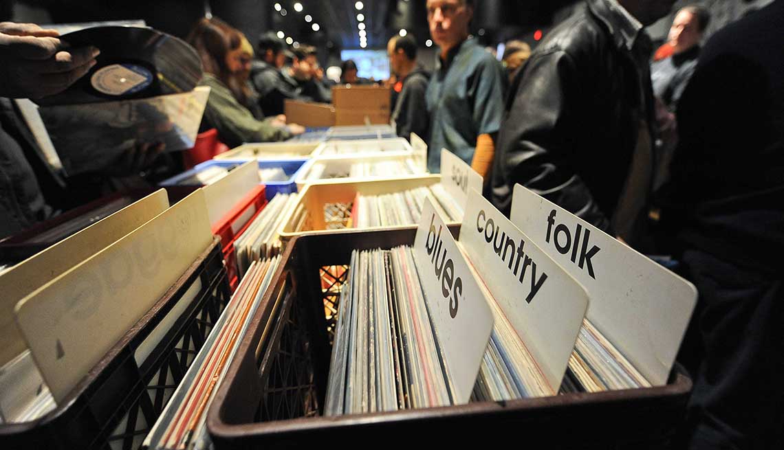 item 5 of Gallery image - Tienda de venta de discos de acetato en Washington DC.