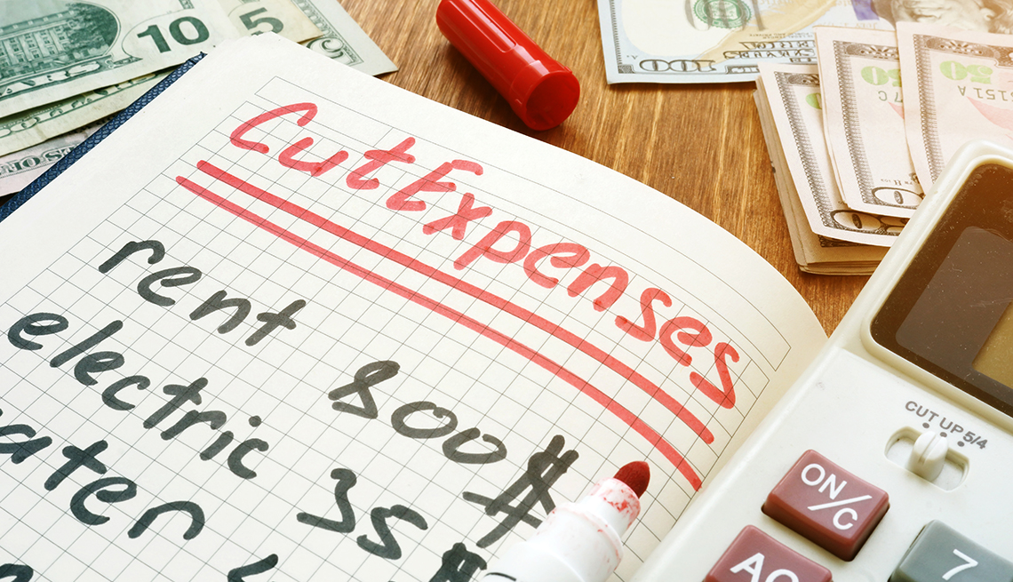 Estrategias para recortar gastos y ganar dinero rápido