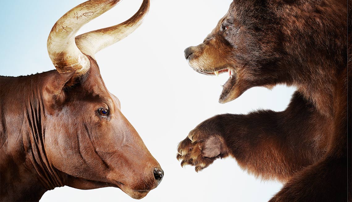 Imagen de un toro frente a un oso - Cosas que debes saber de los mercados de valores para el 2016