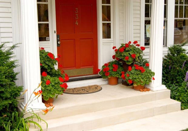 These Front Door Colors Could Make Your Home Sell for More