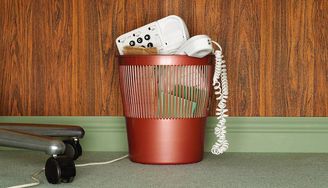 Telephone Landline Importance for Seniors in Cases of Emergency