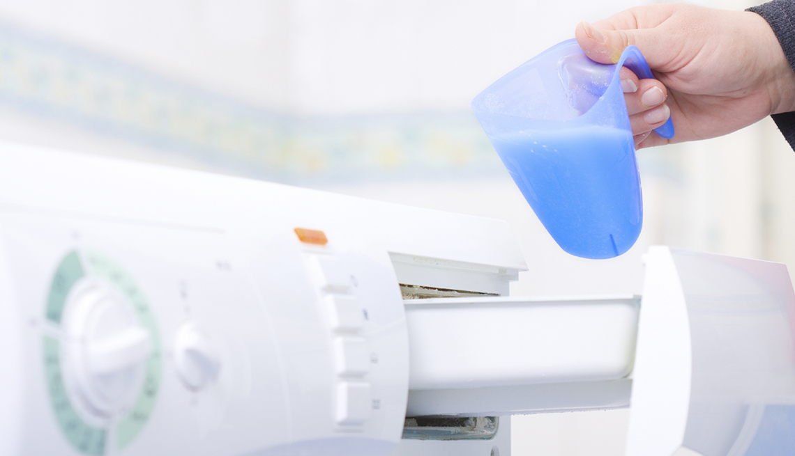 Pouring Fabric Softener, Where to Find the Lowest Price