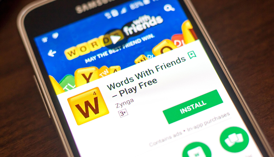 Teléfono móvil con la aplicación Words With Friends