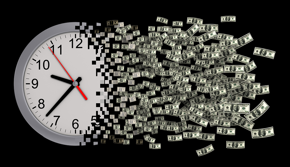 Un reloj análogo que se va desintegrando en fajos de dólares