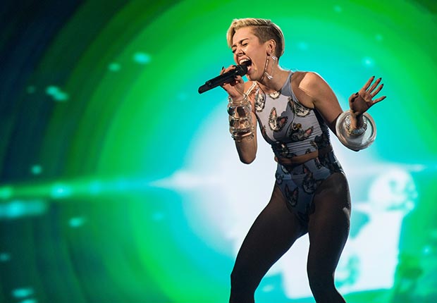 Singer Miley Cyrus performs onstage during the 2013 American Music Awards at Nokia Theatre L.A. Live on November 24, 2013 in Los Angeles, California. (Getty Images)