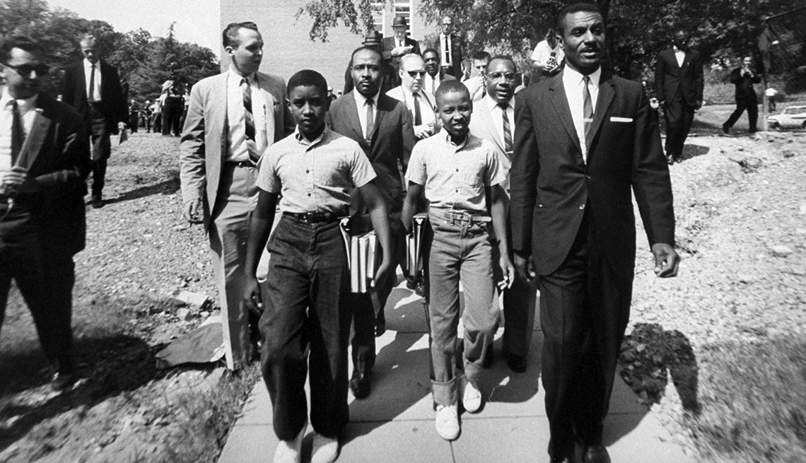 The Struggle for Civil Rights - Black students head to Birmingham's all-white Graymont school