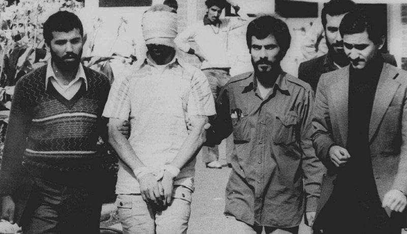 Irán secuestra a 66 estadounidenses