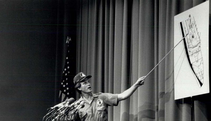 Dr. Robert D. Ballard explica donde encontraron los restos del Titanic