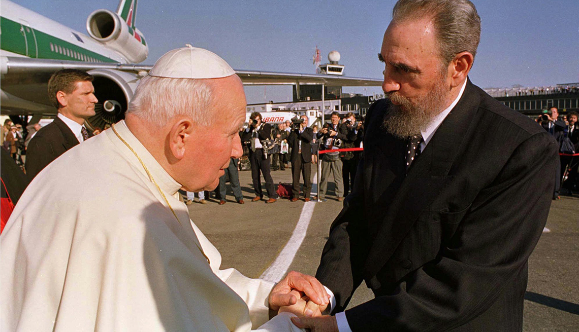 Fidel Castro junto al papa Juan Pablo II