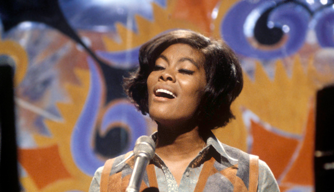 12 R&B Hits Still Applauded 50 Years Later -  Dionne WARWICK