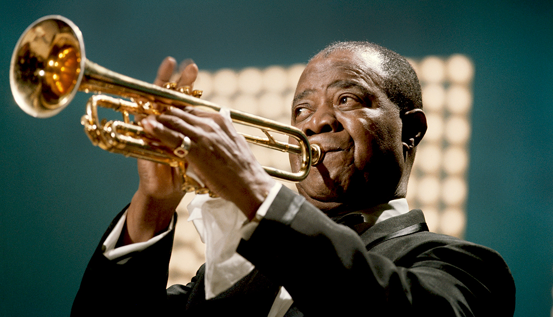 12 R&B Hits Still Applauded 50 Years Later - Louis Armstrong 