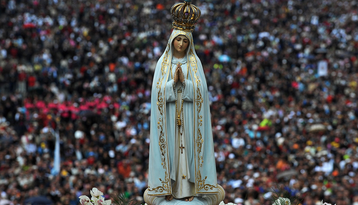 Celebración de la aparición de la Virgen en Fátima