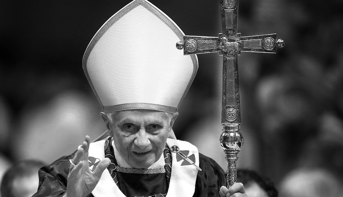 item 1 of Gallery image - Papa Benedicto XVI 