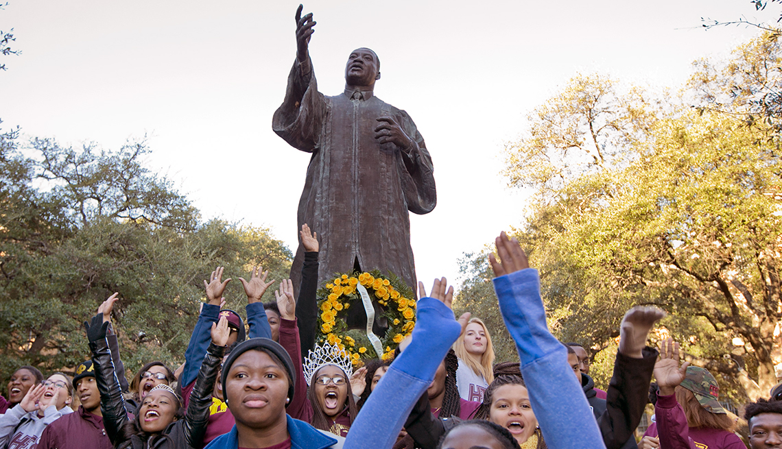 item 7 of Gallery image - Martin Luther King Jr. Memorial the University of Texas