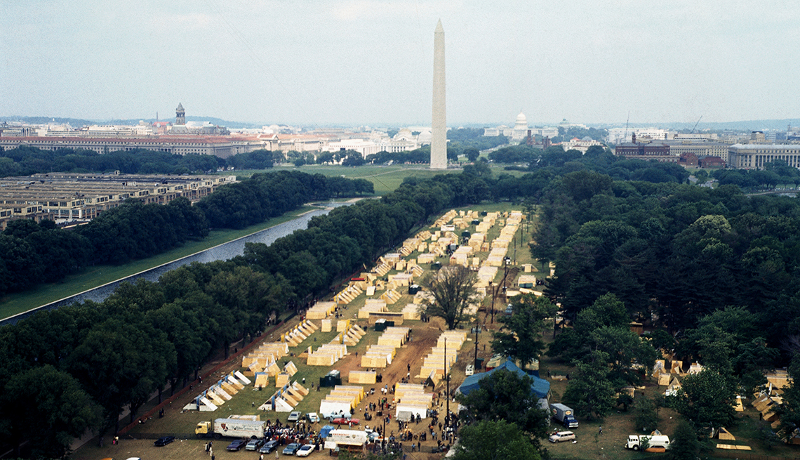 aerial view of encampment with view of the washington monument