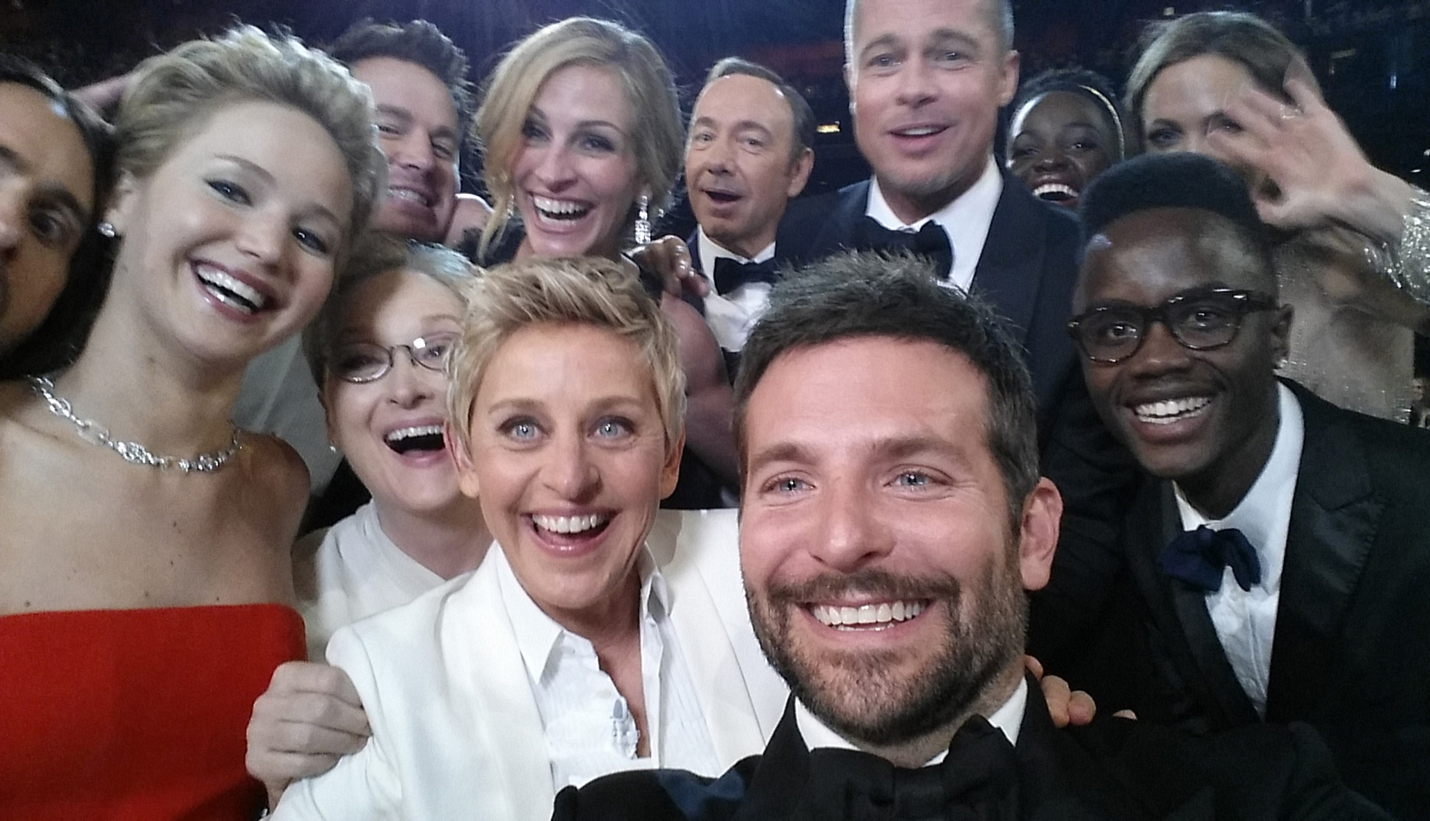 item 6 of Gallery image - during the 86th annual academy awards in 2014 host ellen degeneres poses for a selfie taken by bradley cooper with jared leto jennifer lawrence channing tatum meryl streep julia roberts kevin spacey, brad pitt, lupita nyong o angelina jolie peter nyong o 
