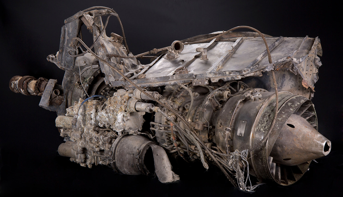 item 7 of Gallery image - super sixty one engine from a black hawk helicopter on view at the national museum of the united states army