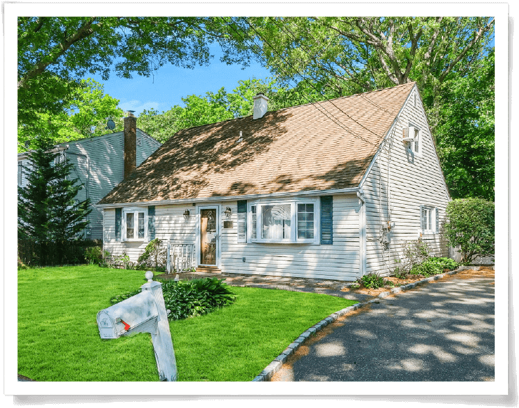 Photo of small single family home