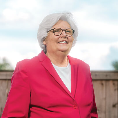 Photo portrait of Nancy LeaMond