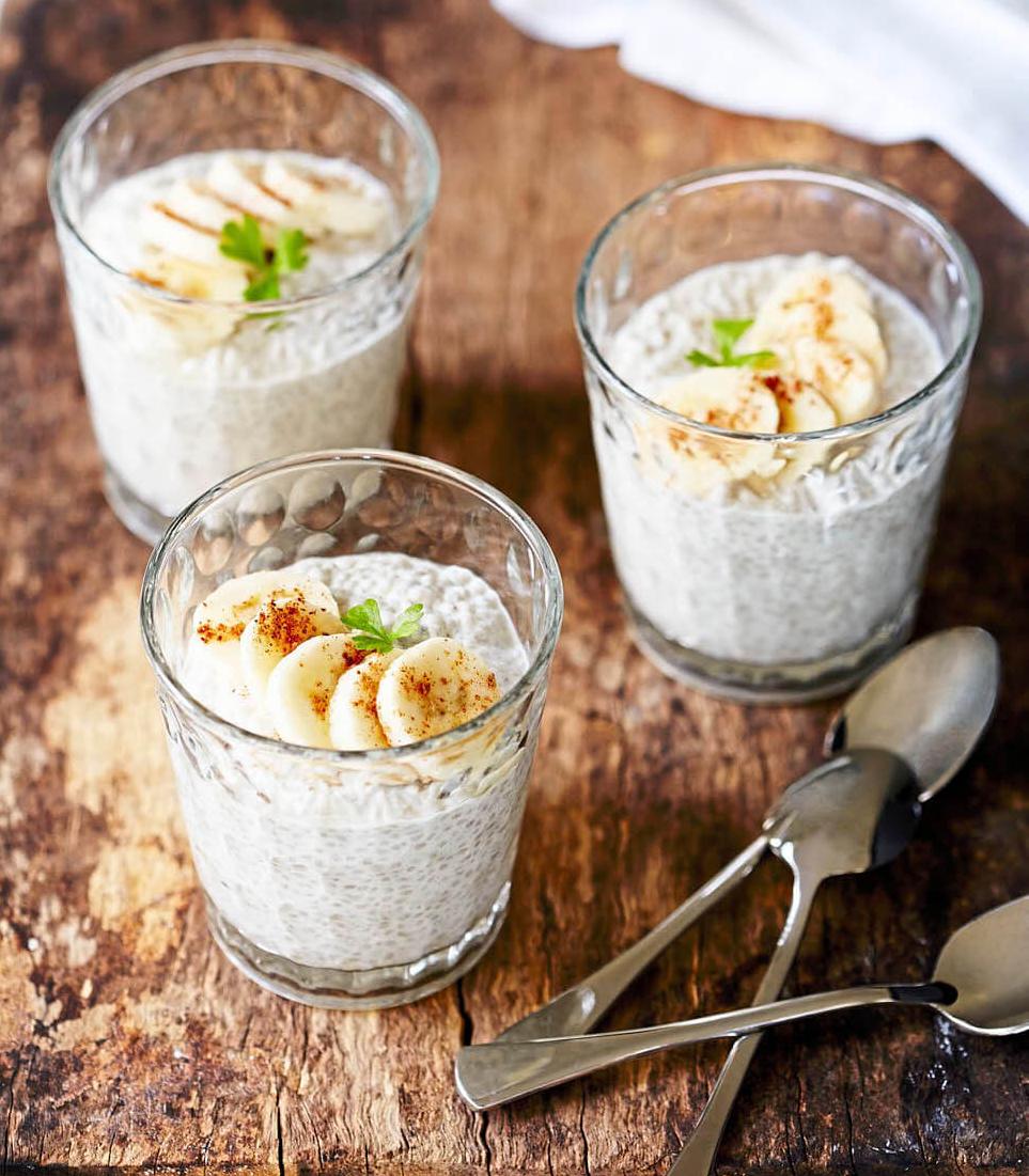 Photo of chia pudding with sliced bananas on top