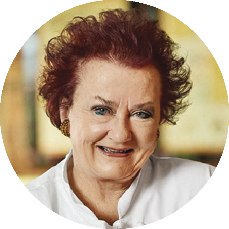 Photograph of Lydia Shire smilng at the camera 