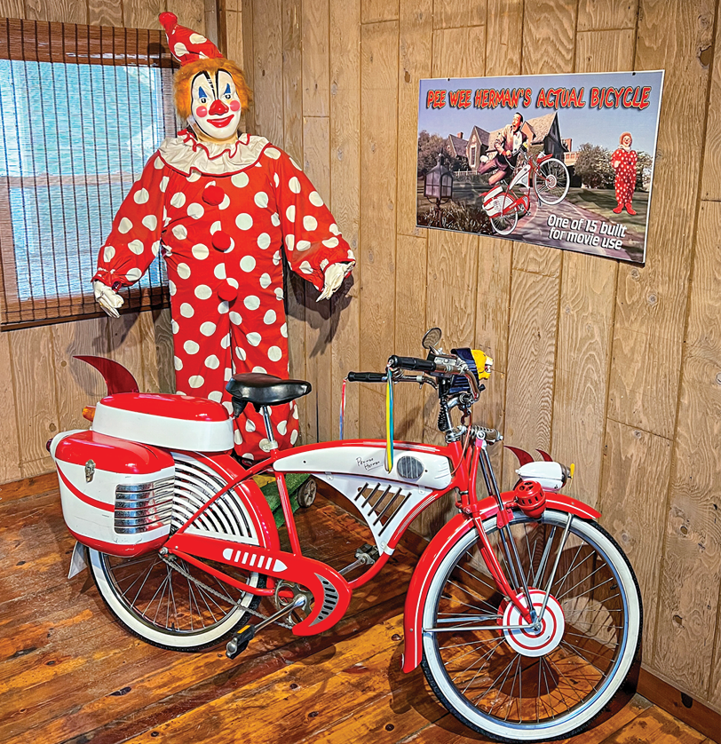 Photo of Pee-wee's bicylce with a clown figure