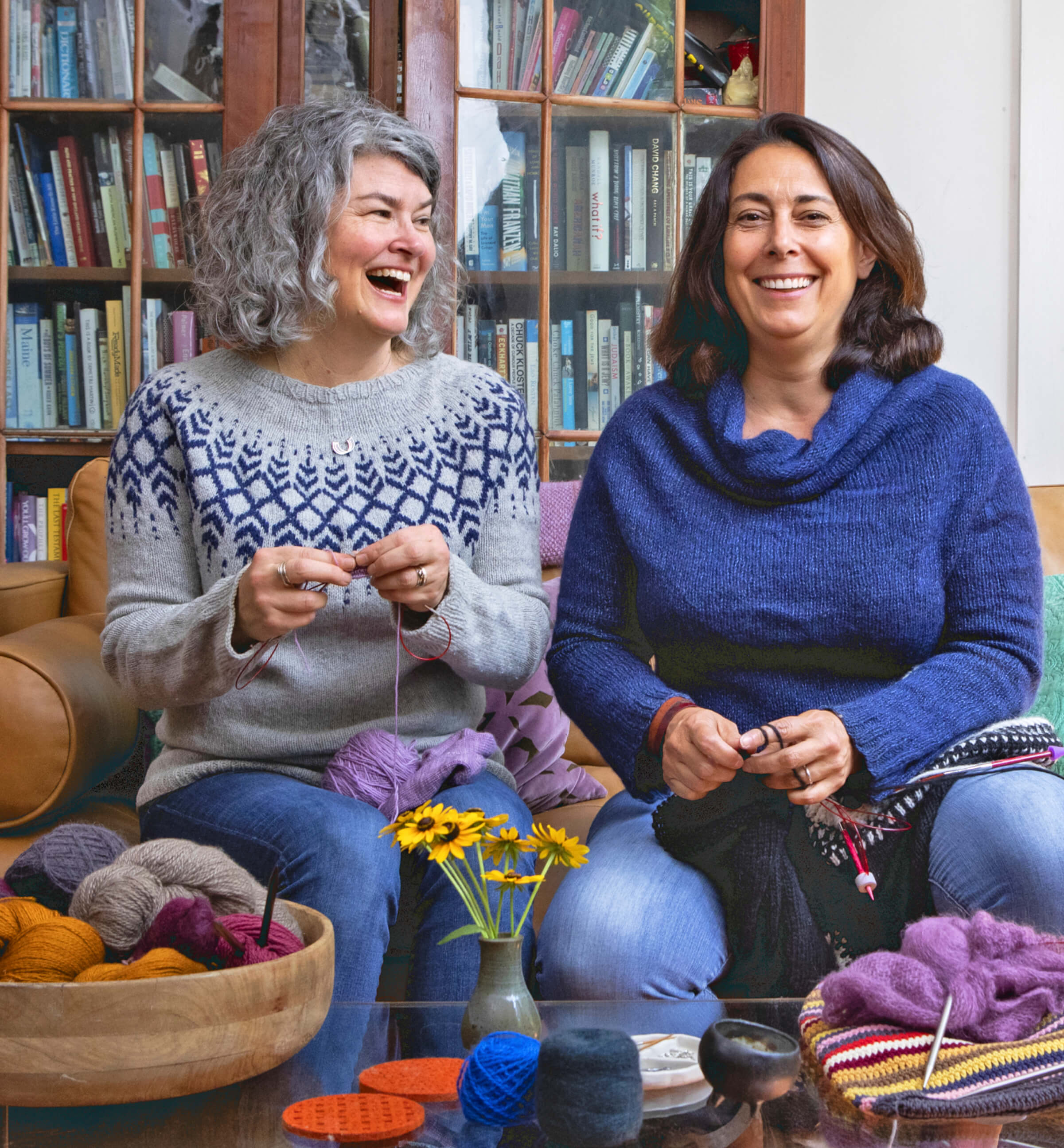 Photo of Masey Kaplan and Jennifer Simonic knitting together