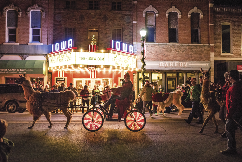 Image of a chariot on the streets outside a movie theatre in Iowa