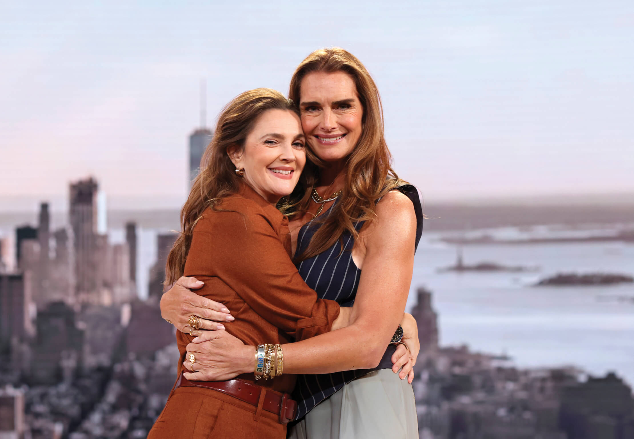 Drew hugging Brooke Shields