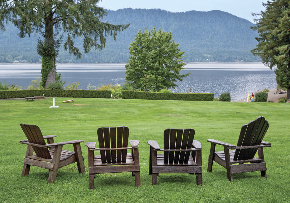 Photograph of Lake Quinault Lodge in Washington 