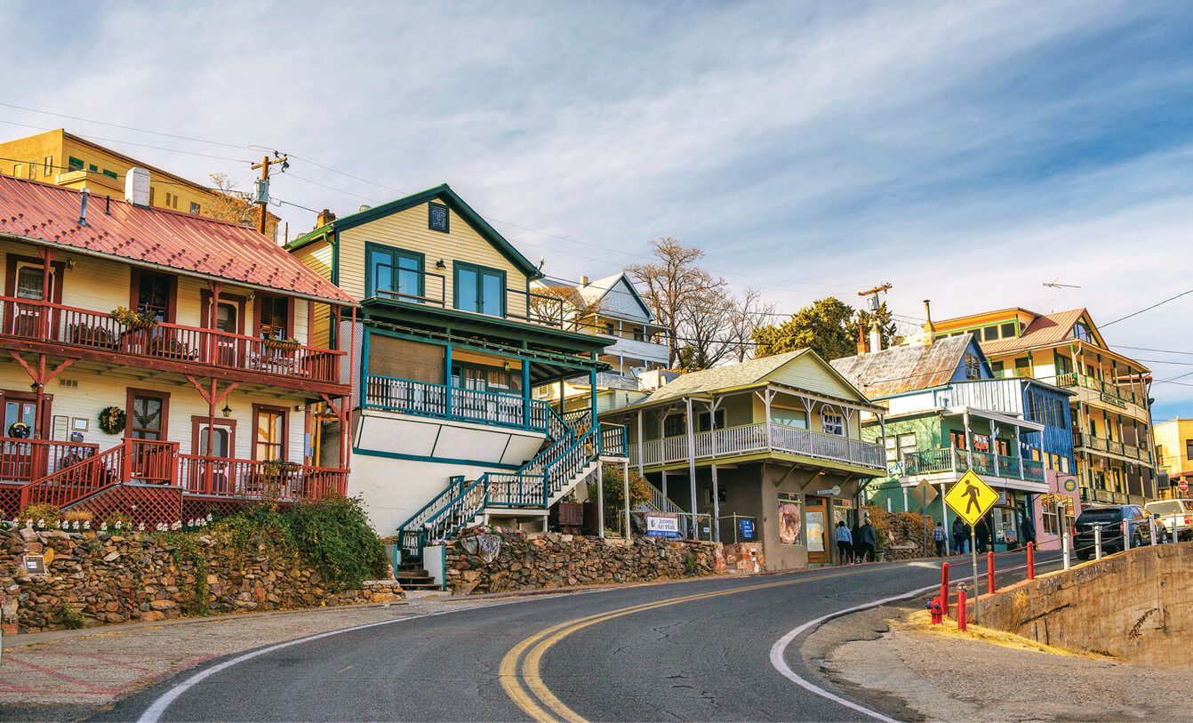 Photo of the road into Jerome, Arizona