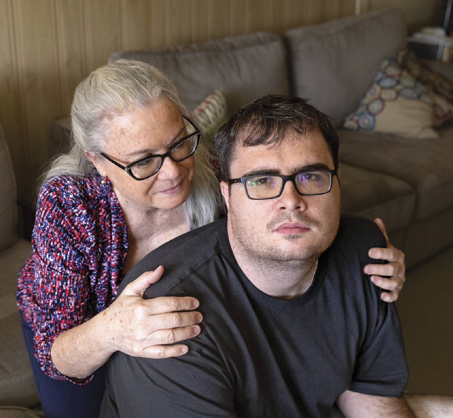 Photograph of Leslie Jarowey with her son Max