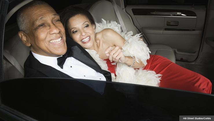 tips for the newly single, couple hugging and smiling in limousine