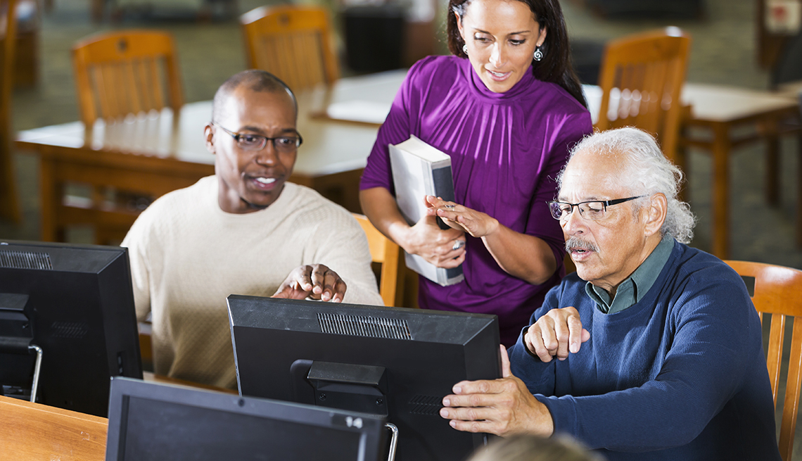 Older Workers Learning Computer Skills