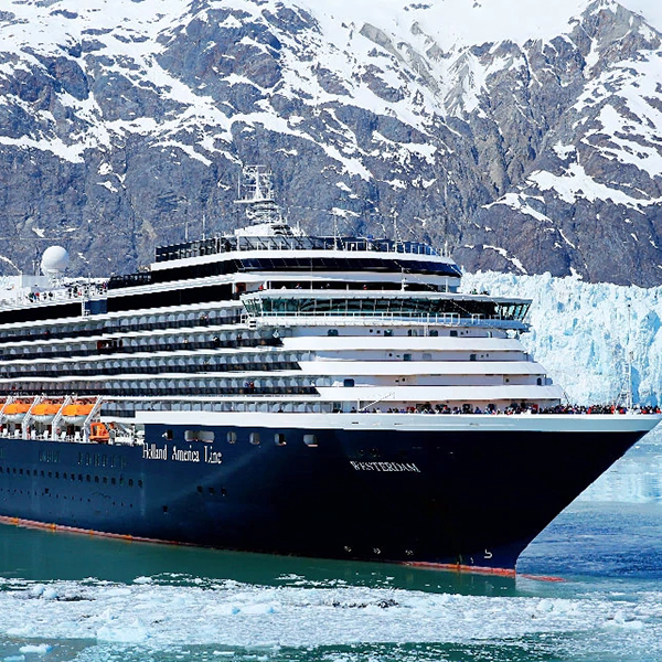 600x600-large-cruise-ship-mountains-glacier