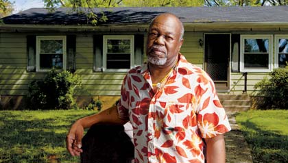 Robert Bennett's name omitted from wife's reverse mortgage forms, HUD sued by AARP