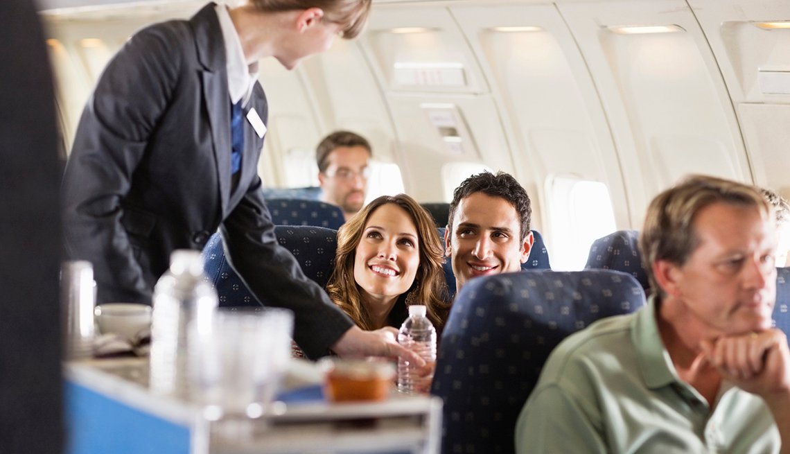 Servicios gratuitos al volar en avión Servicios de las aerolíneas