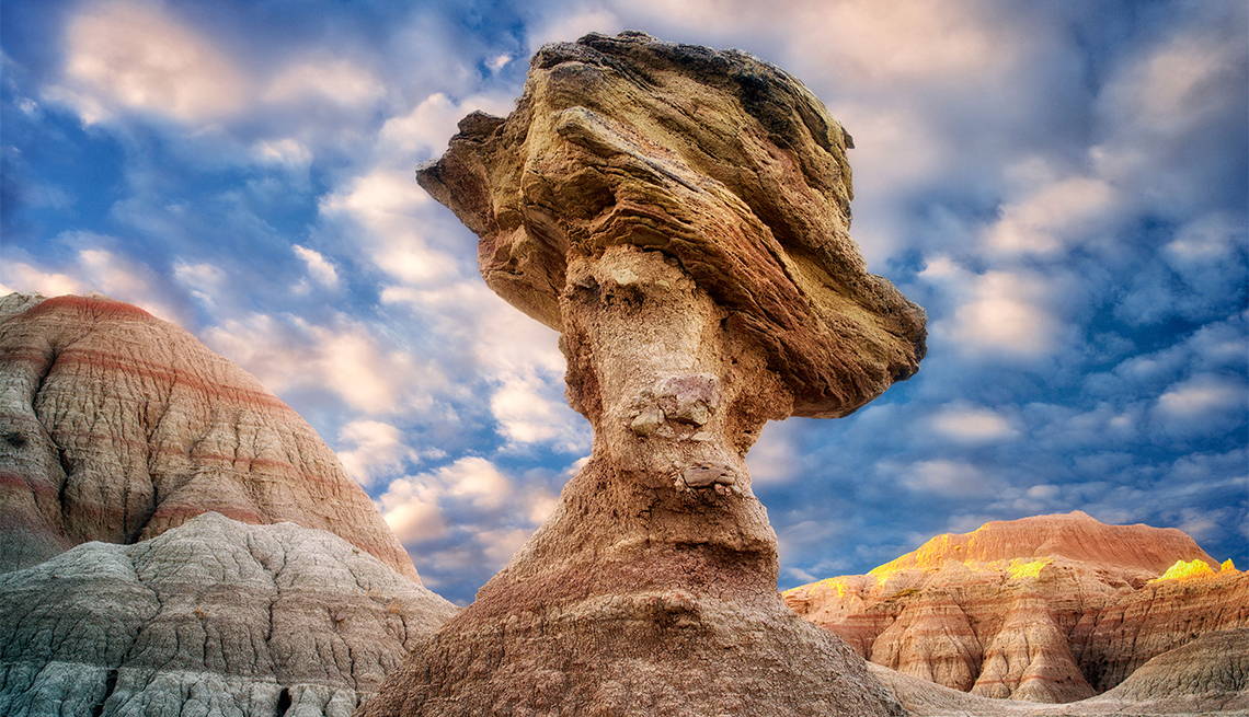item 1 of Gallery image - Roca gigante en el Parque Nacional Badlands
