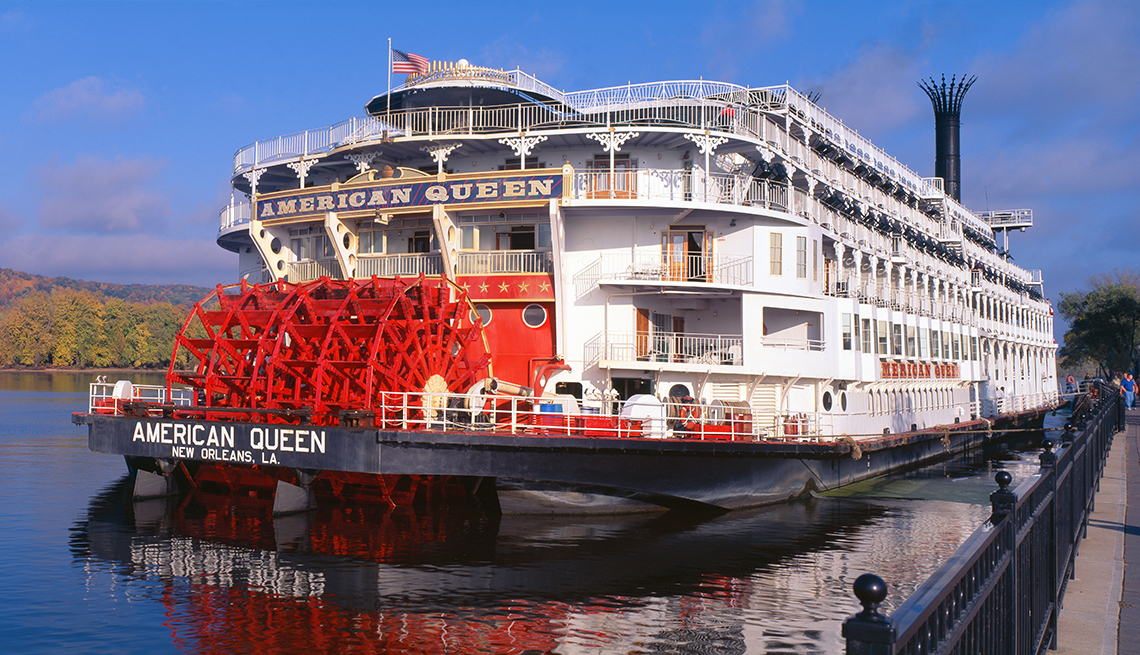 item 2 of Gallery image - American Queen Paddleboat, Steamship, Sternwheeler, River, 5 American River Cruises