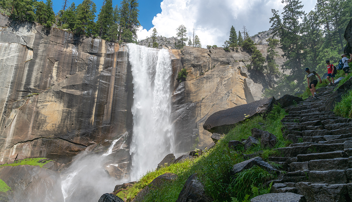 Vernal Falls Yosemite National Park