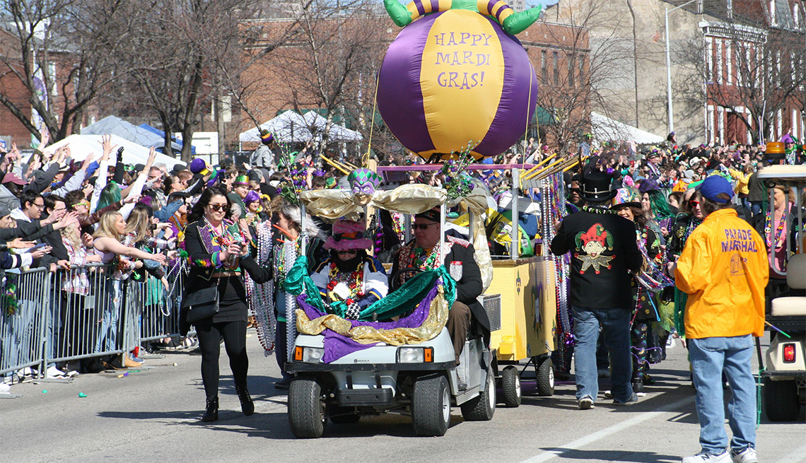 item 3 of Gallery image - St. Louis Mardi Gras Parade