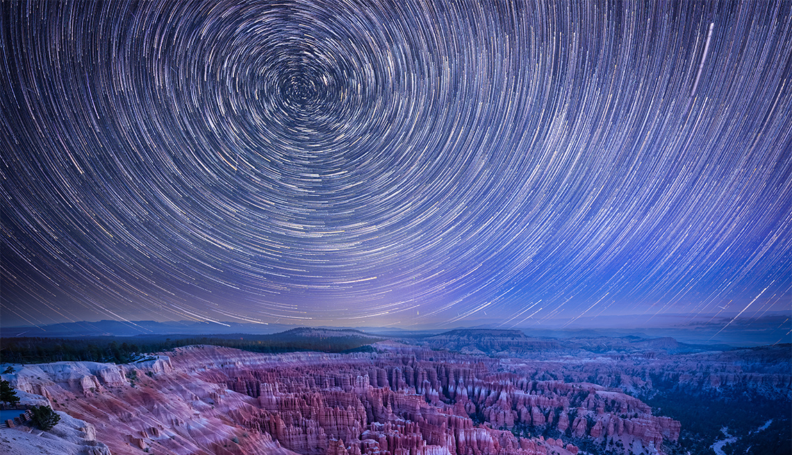 item 3 of Gallery image Bryce Canyon at night