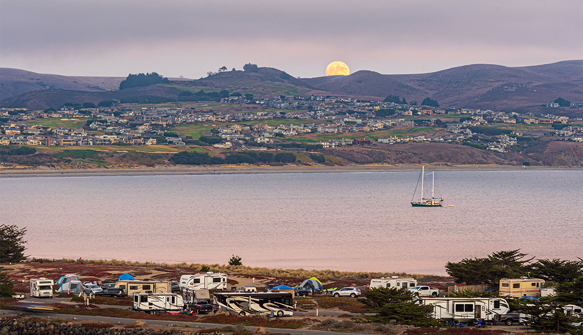 Seaside homes overlooking the bay 
