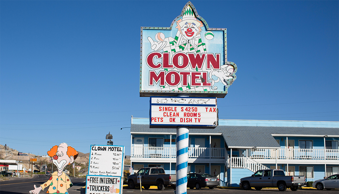 Panorámica de The Clown Motel 