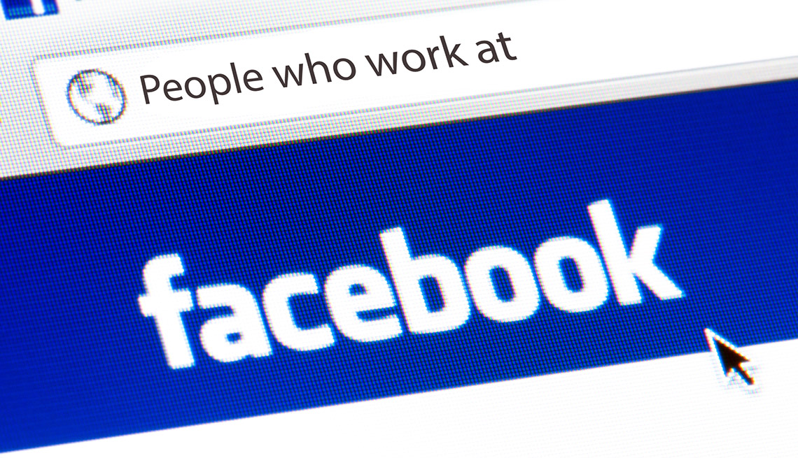 Imagen de un buscador de internet con el logo de Facebook - Búsqueda de trabajo en las redes sociales