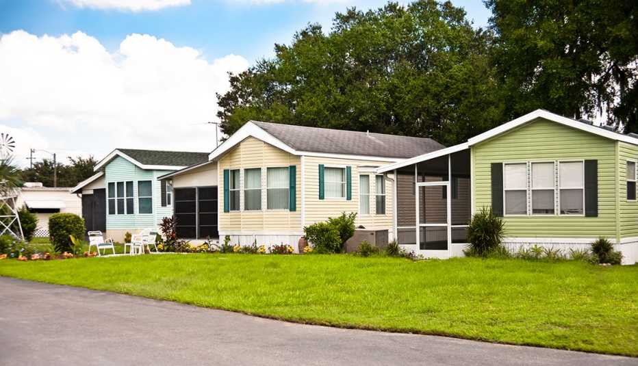 2024 SCP - Affordable Housing Mobile homes in a manufactured home park. Front yard.