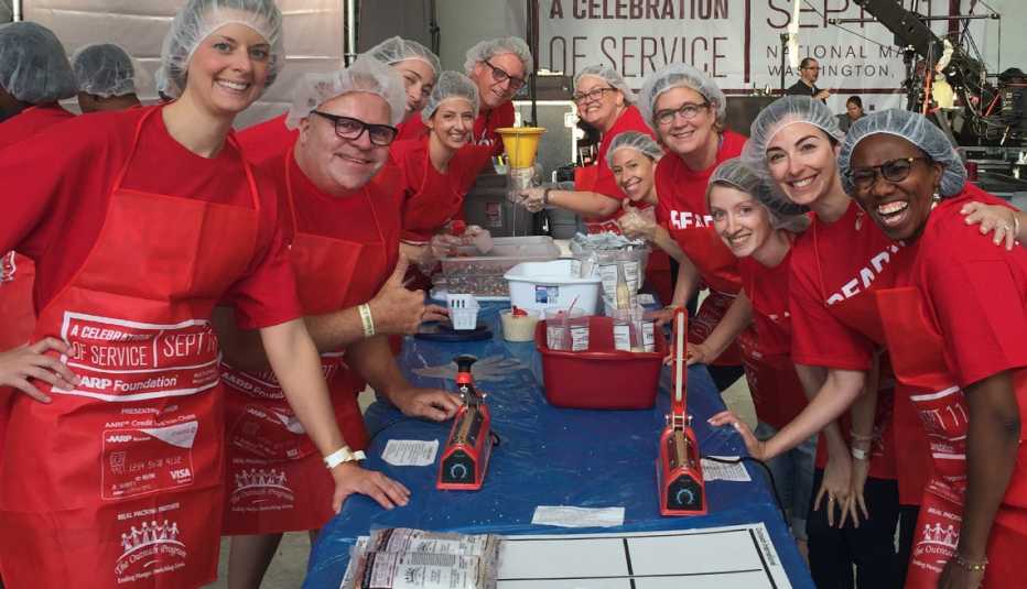 AARP Year in Review 2017 - volunteers AARP Year in Review 2017 - volunteers