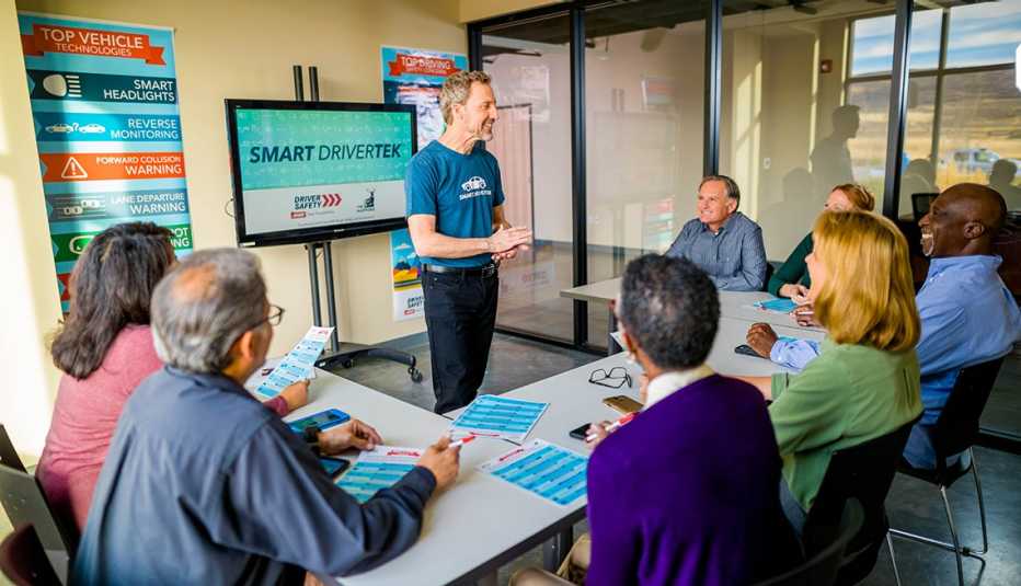 Instructor teaching a Smart Driver course